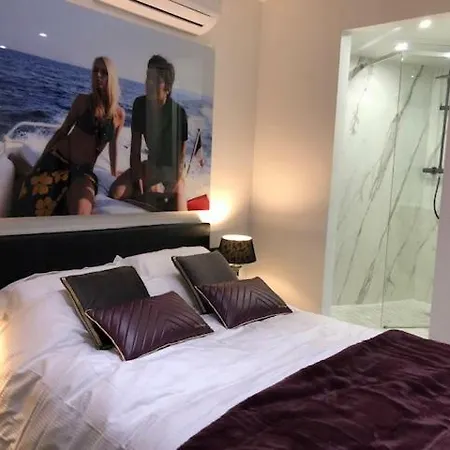 Апартаменты 40 Rue Waldeck Rousseau Сен-Рафаэль